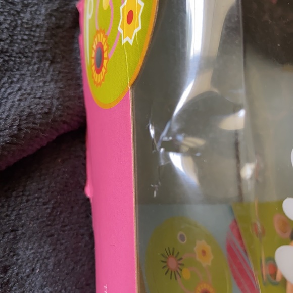 Button Blast Barbie 2002 - Picture 6 of 6